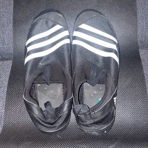 Men’s shoes gently used size 10